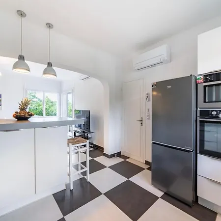 10 Mn On Foot From Beaches, Tgv Station And Center With Swimming Pool Saint-Raphaël