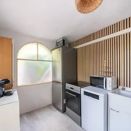 Villa 10 Mn On Foot From Beaches, Tgv Station And Center With Swimming Pool *